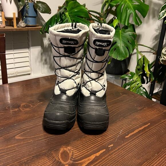 Ranger Tundra Women's Winter Snow Boots Black and Cream Size 9 Warm Cute - Picture 2 of 10